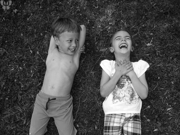 Enfants en rire.jpg