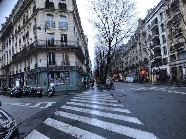 Au début de la rue Faidherbe à Paris XIe